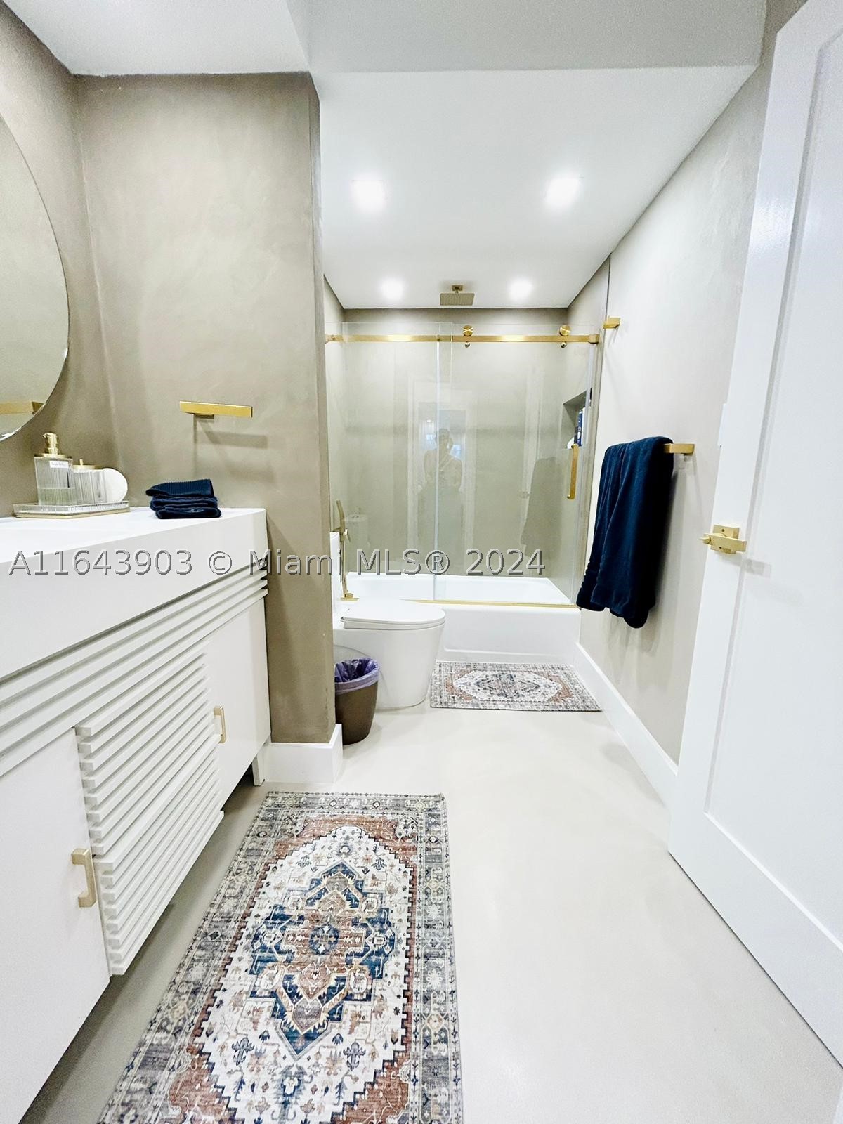 100 Lincoln Rd #445, Miami Beach FL 33139