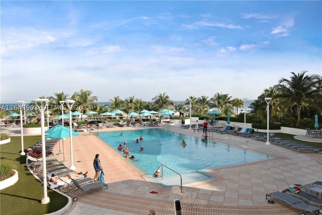 100 Lincoln Rd #445, Miami Beach FL 33139