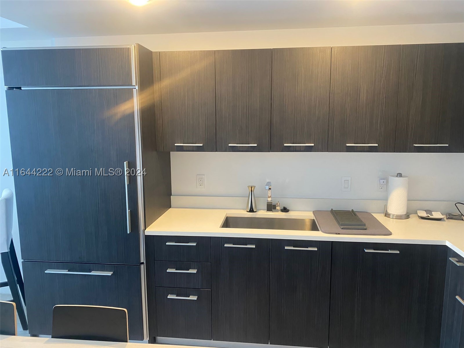 45 SW 9th St #1005, Miami FL 33130