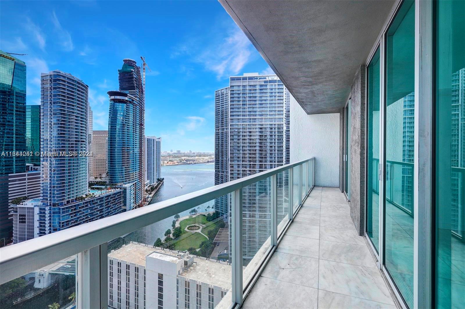 55 SE 6th St #3401, Miami FL 33131