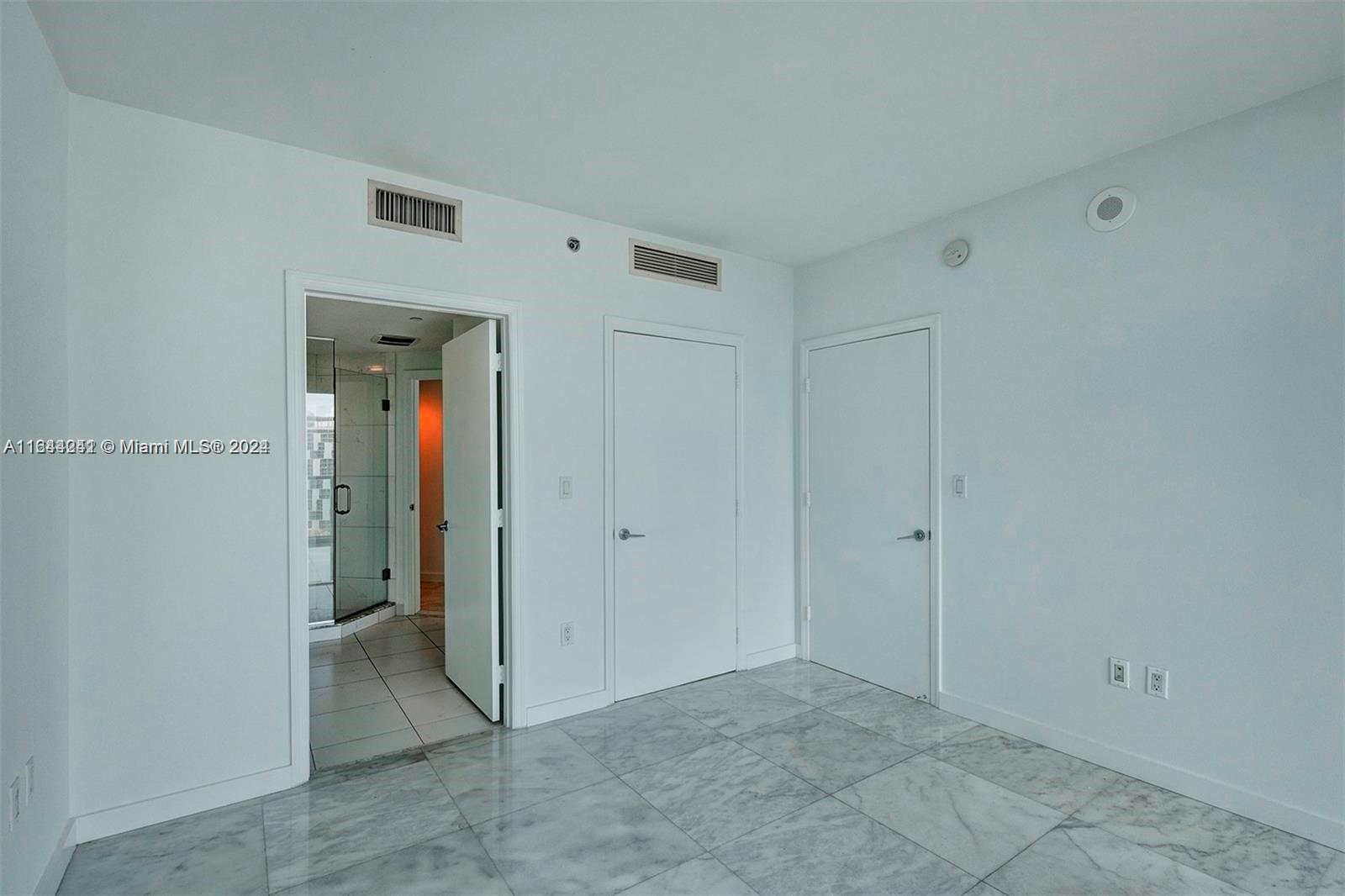 55 SE 6th St #3401, Miami FL 33131