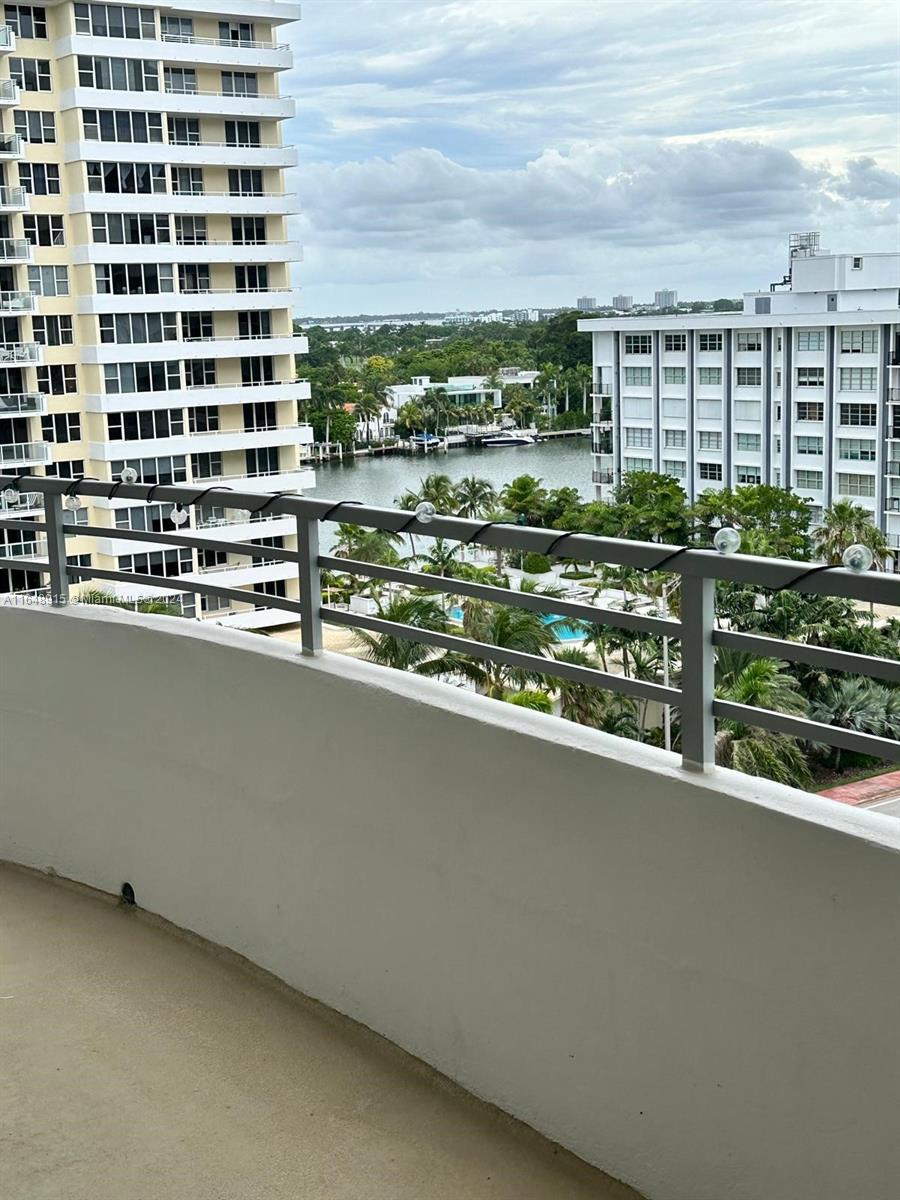 5555 Collins Ave #10B, Miami Beach FL 33140