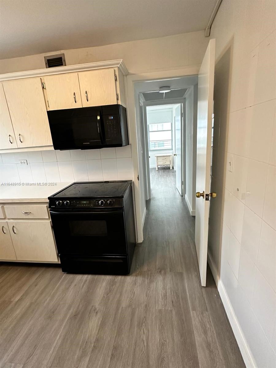 5555 Collins Ave #10B, Miami Beach FL 33140