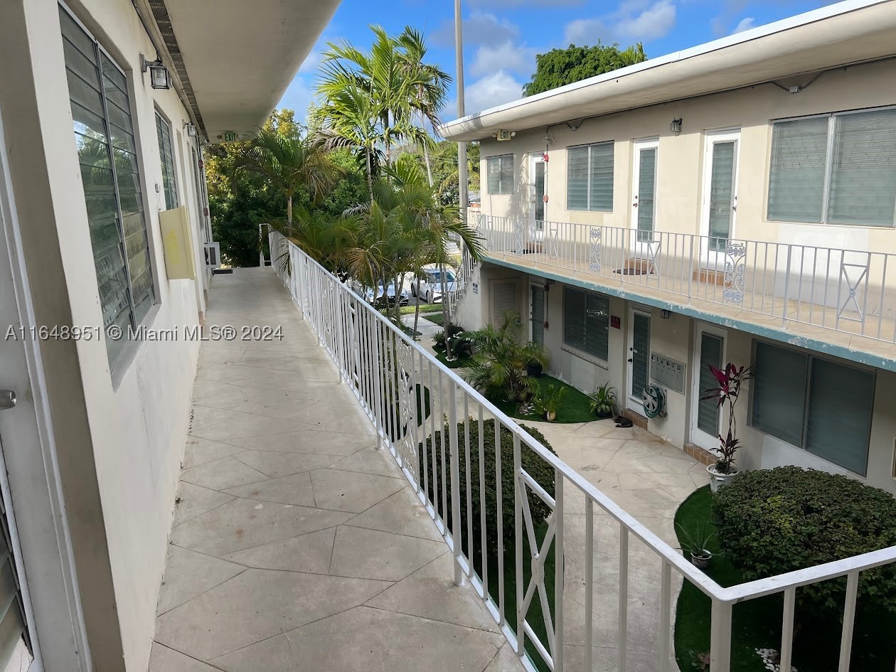 2072 NE 169th St #9, 11, 12 & 5, North Miami Beach FL 33162