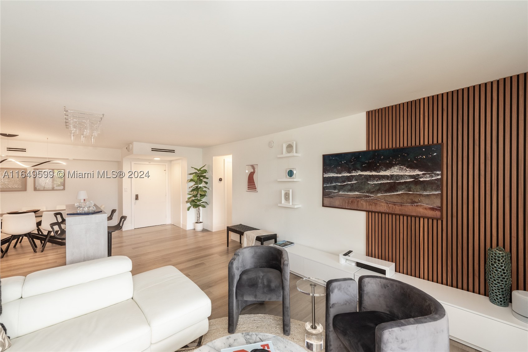1111 Crandon Blvd #A306, Key Biscayne FL 33149