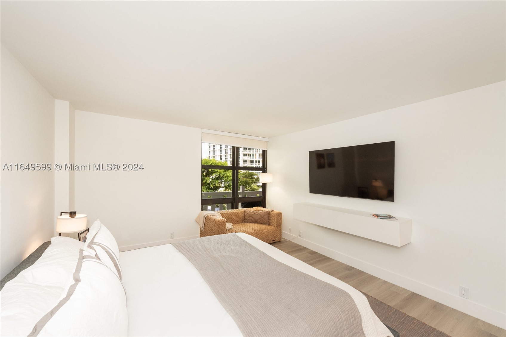 1111 Crandon Blvd #A306, Key Biscayne FL 33149