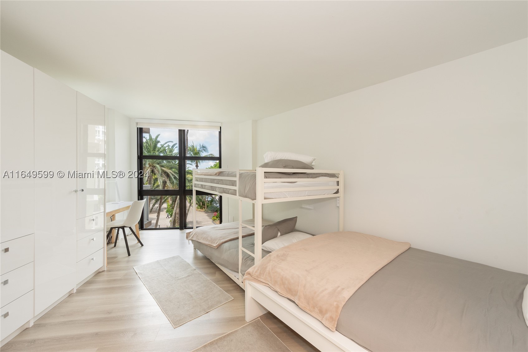 1111 Crandon Blvd #A306, Key Biscayne FL 33149