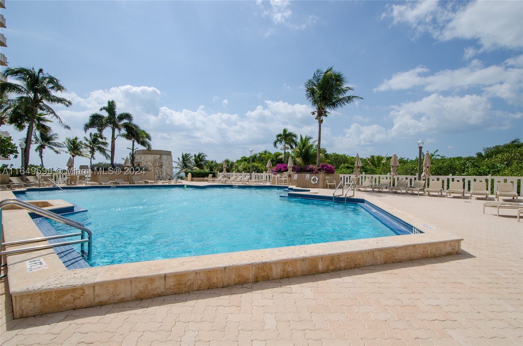 1111 Crandon Blvd #A306, Key Biscayne FL 33149