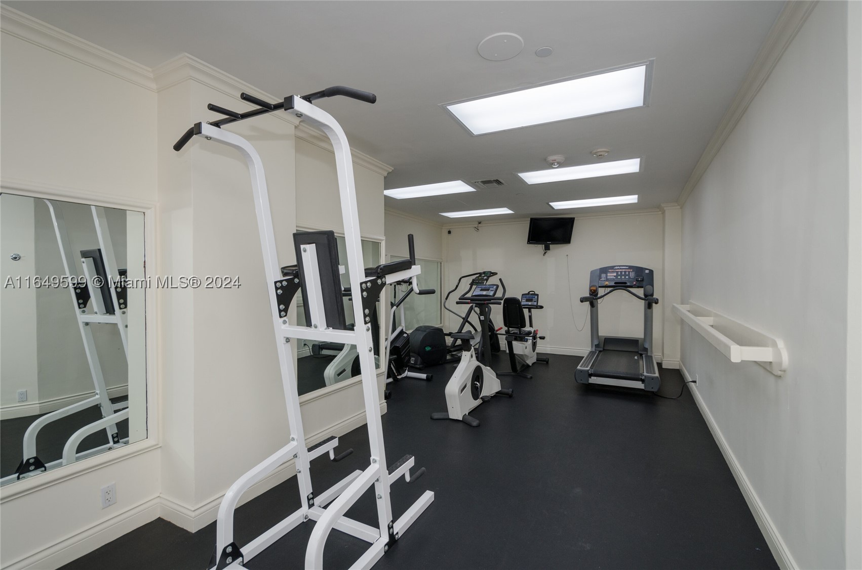 1111 Crandon Blvd #A306, Key Biscayne FL 33149