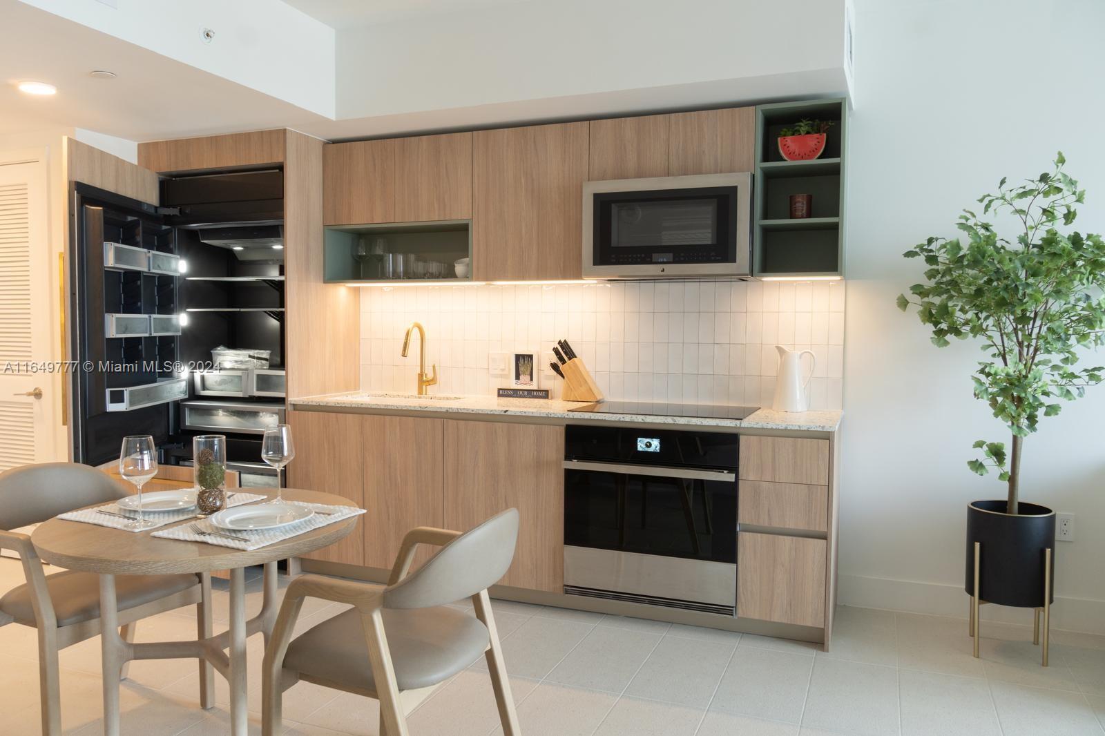 601 NE 1 Ave #4704, Miami FL 33132