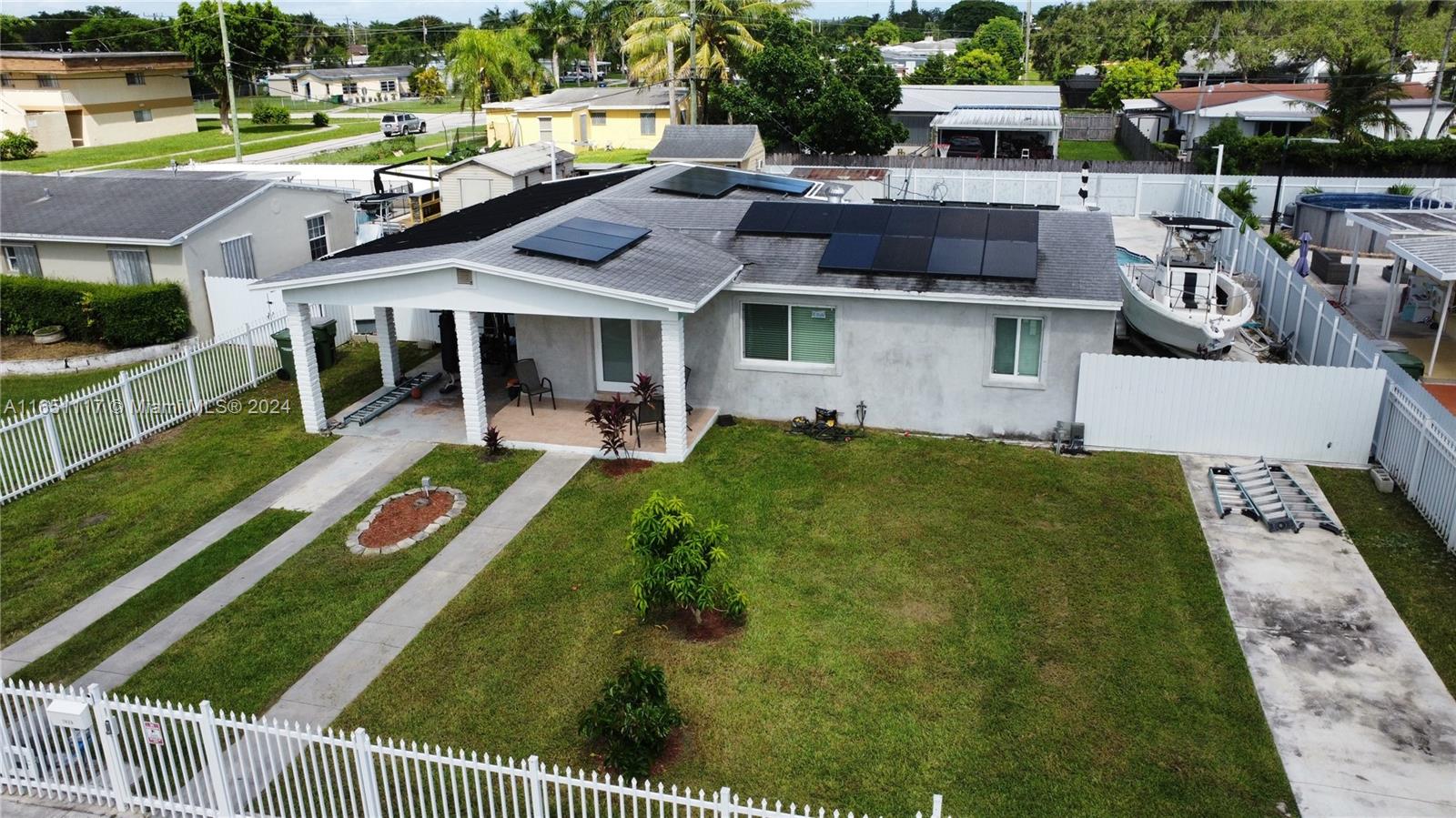 1025 NE 13th Ave, Homestead FL 33033