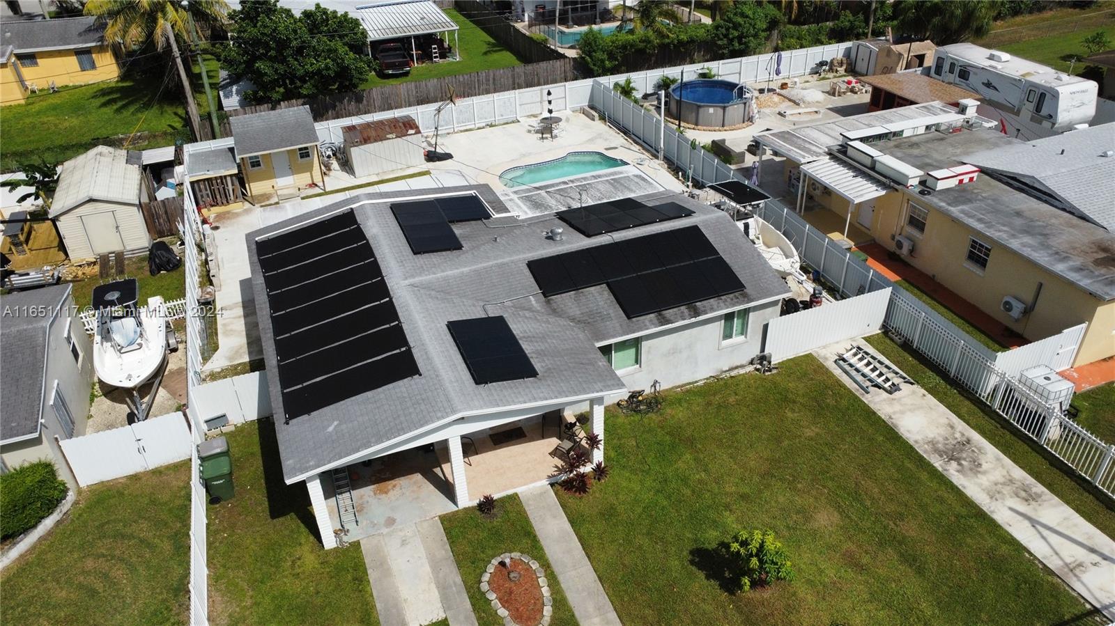 1025 NE 13th Ave, Homestead FL 33033