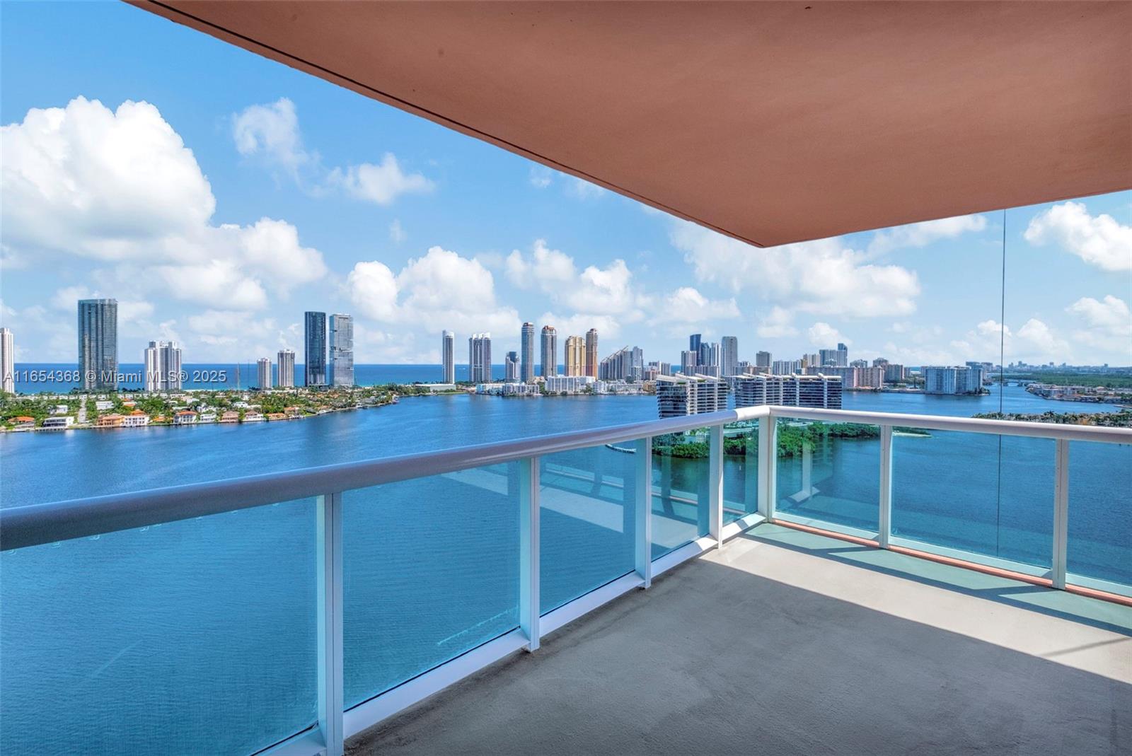 3370 Hidden Bay Dr #2708, Aventura FL 33180