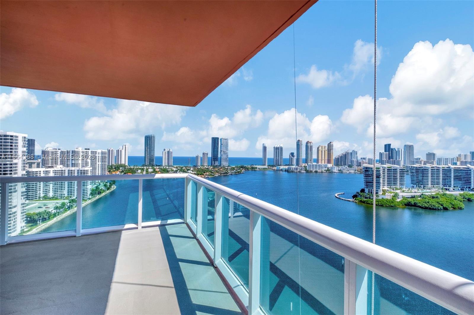 3370 Hidden Bay Dr #2708, Aventura FL 33180