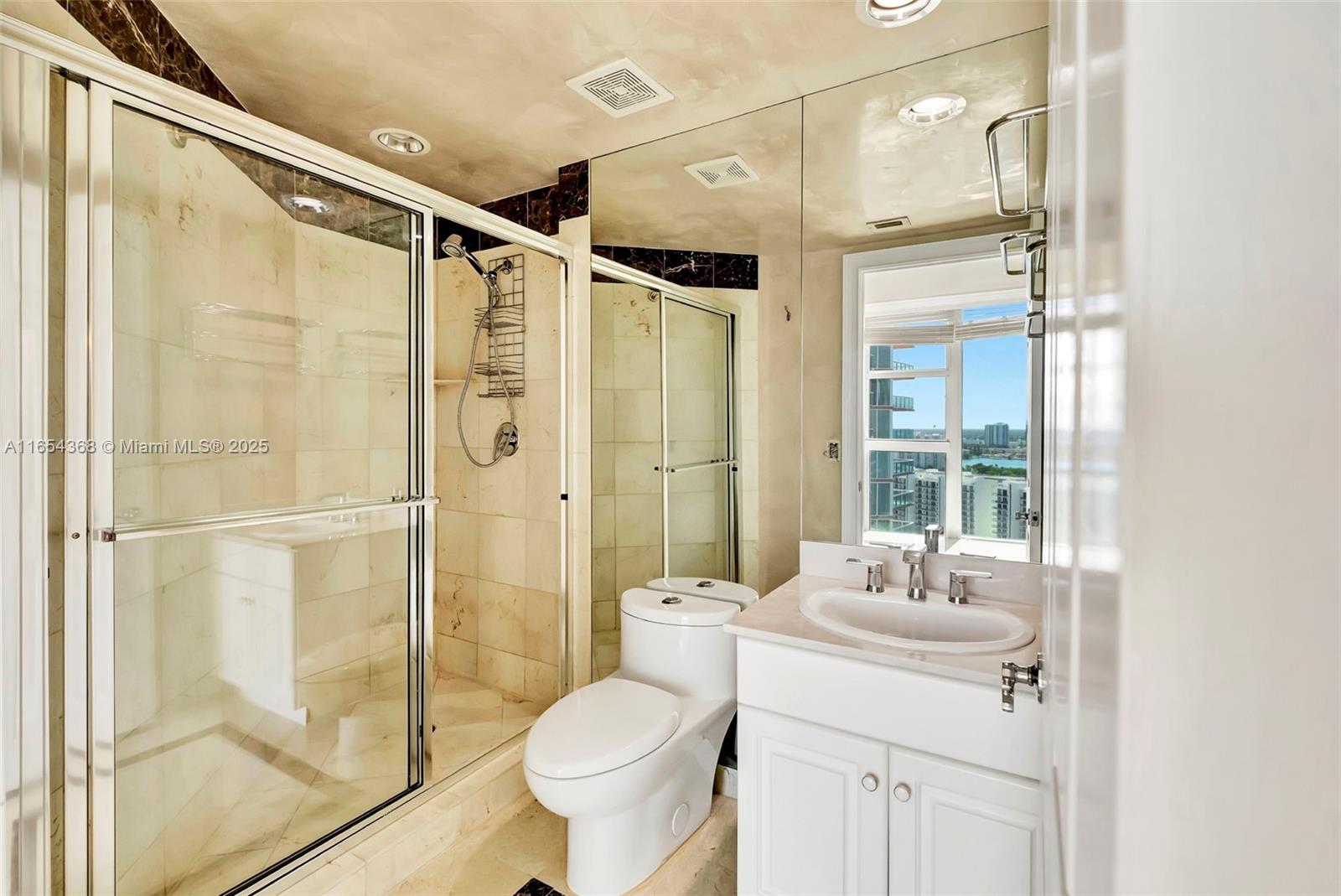 3370 Hidden Bay Dr #2708, Aventura FL 33180