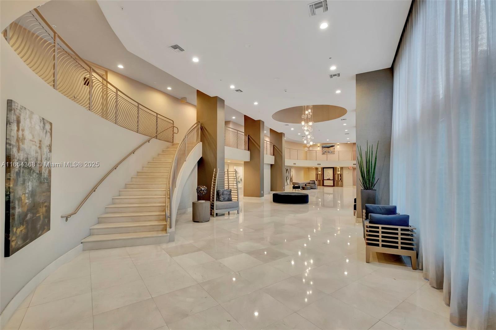 3370 Hidden Bay Dr #2708, Aventura FL 33180