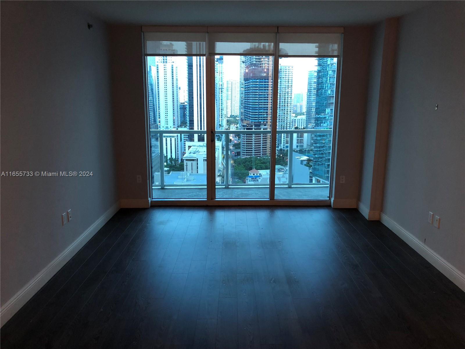 55 SE 6th St #2904, Miami FL 33131