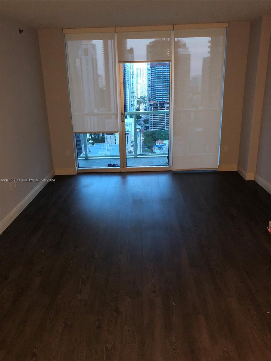 55 SE 6th St #2904, Miami FL 33131