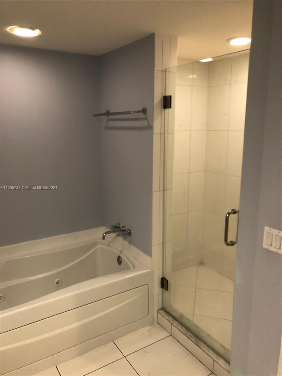55 SE 6th St #2904, Miami FL 33131