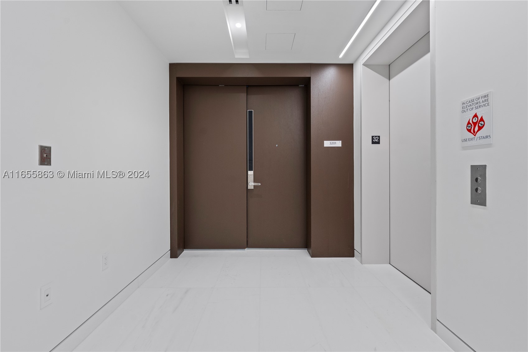 300 Biscayne Blvd Way #3201, Miami FL 33131