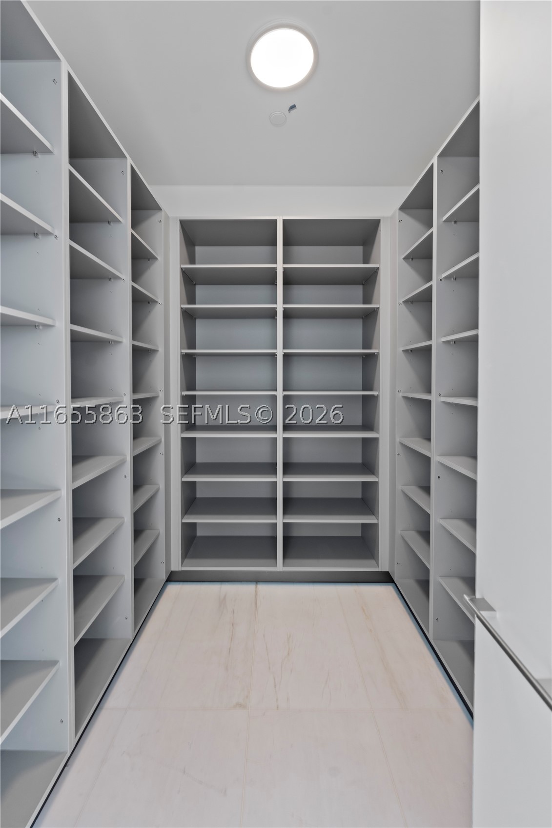 300 Biscayne Blvd Way #3201, Miami FL 33131