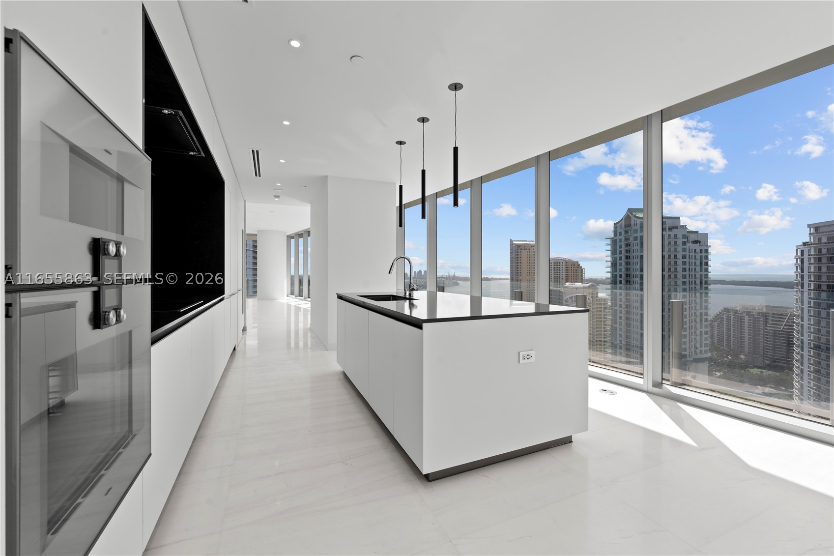 300 Biscayne Blvd Way #3201, Miami FL 33131
