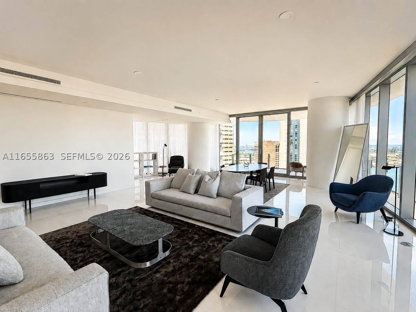 300 Biscayne Blvd Way #3201, Miami FL 33131