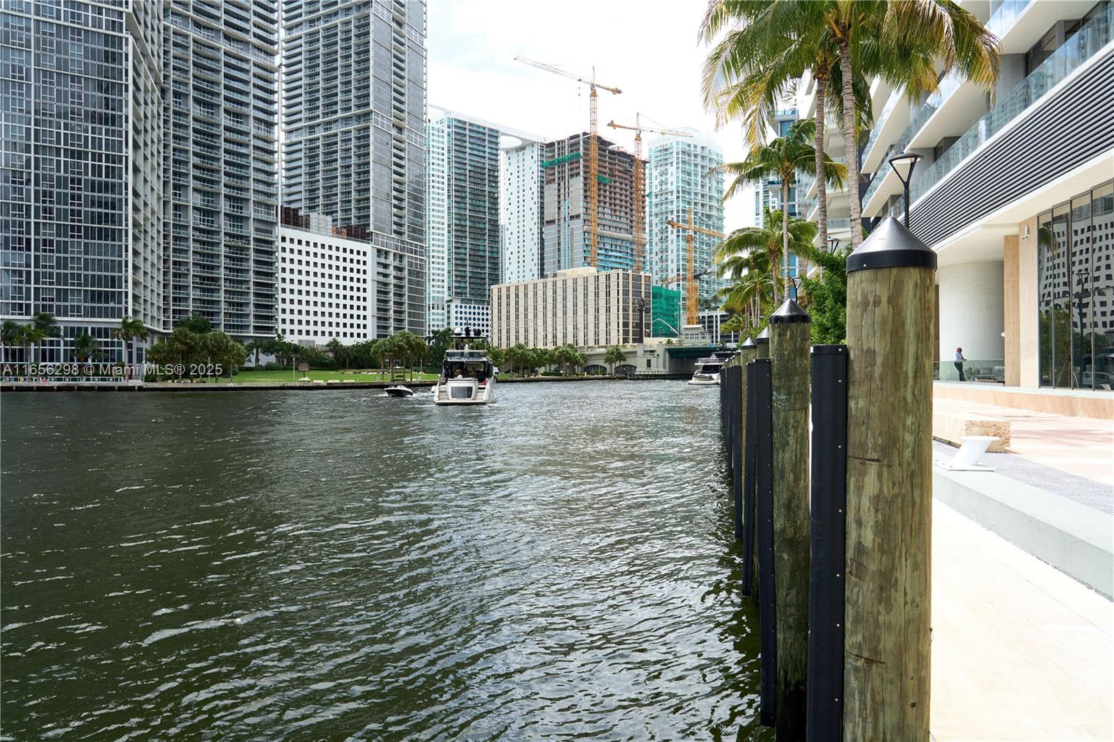 300 Biscayne Blvd Way #6301, Miami FL 33131