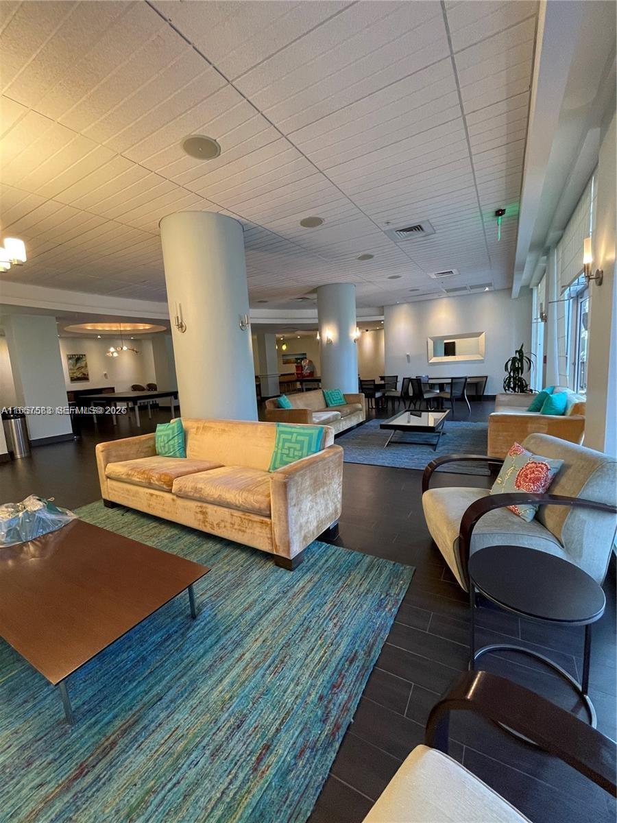 3801 S Ocean Dr #12M, Hollywood FL 33019