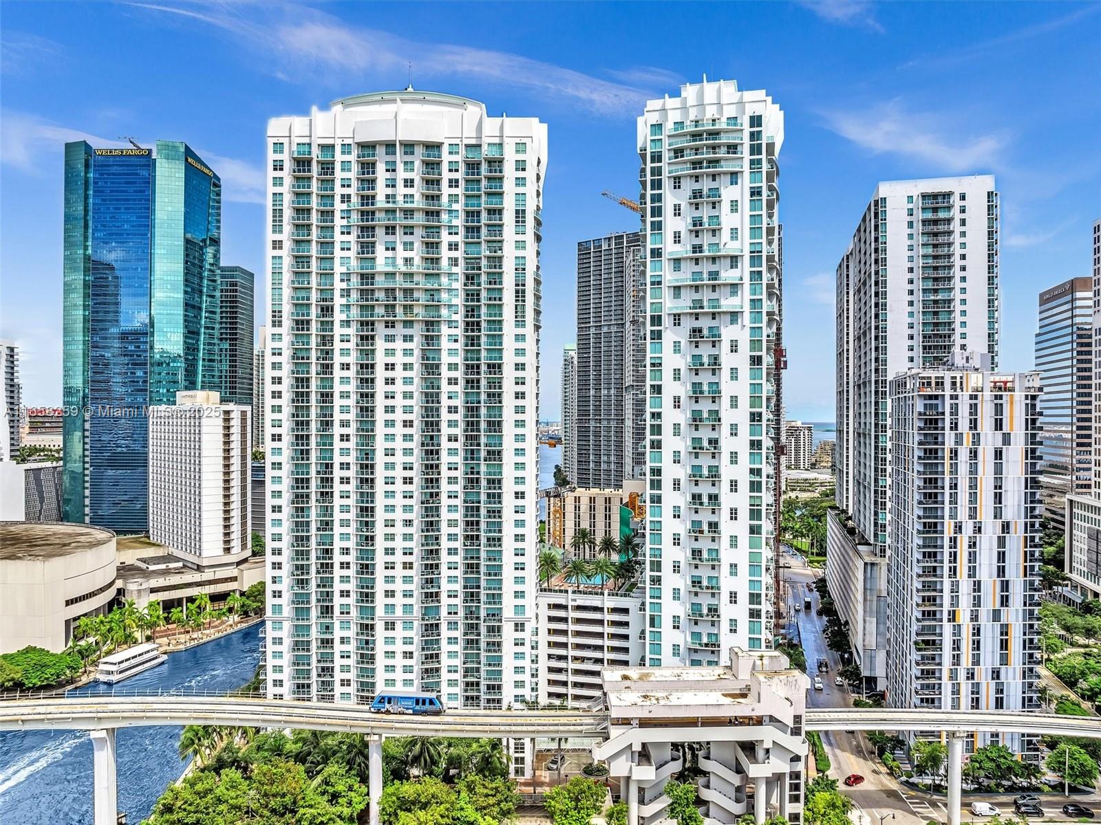 41 SE 5th St #1717, Miami FL 33131