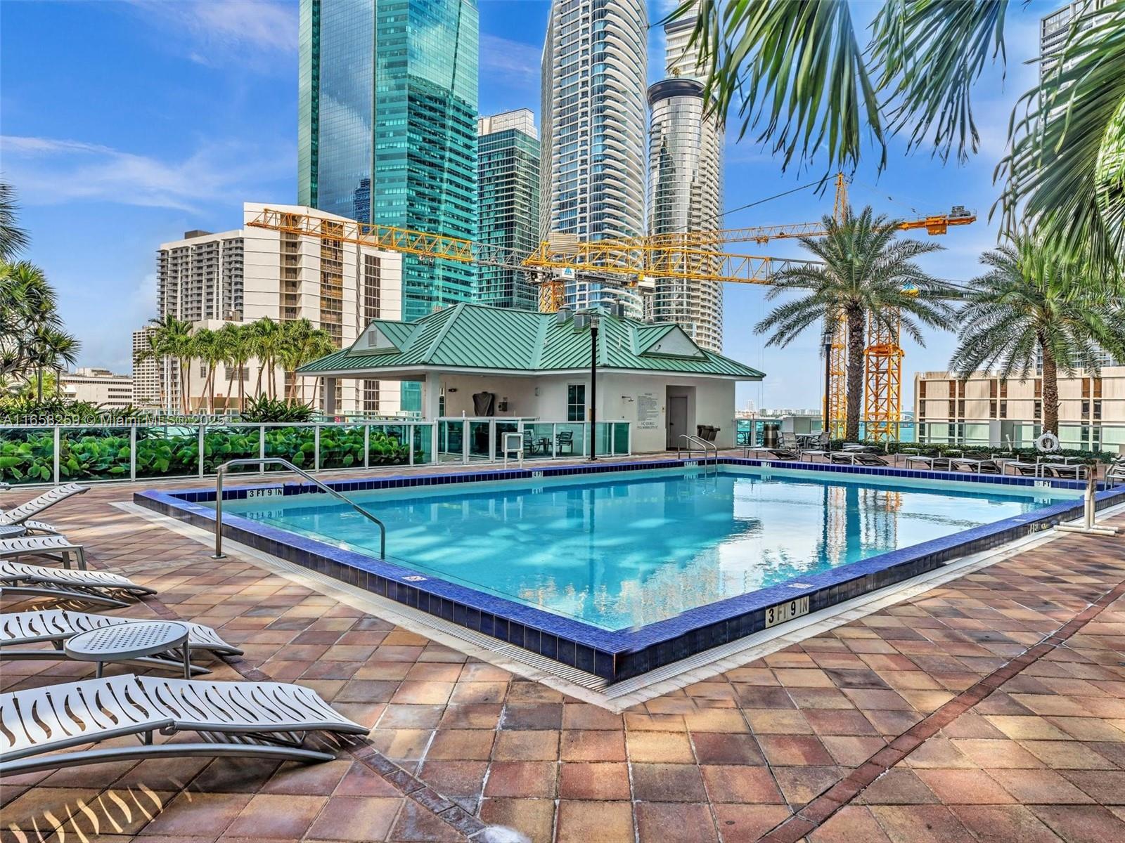 41 SE 5th St #1717, Miami FL 33131