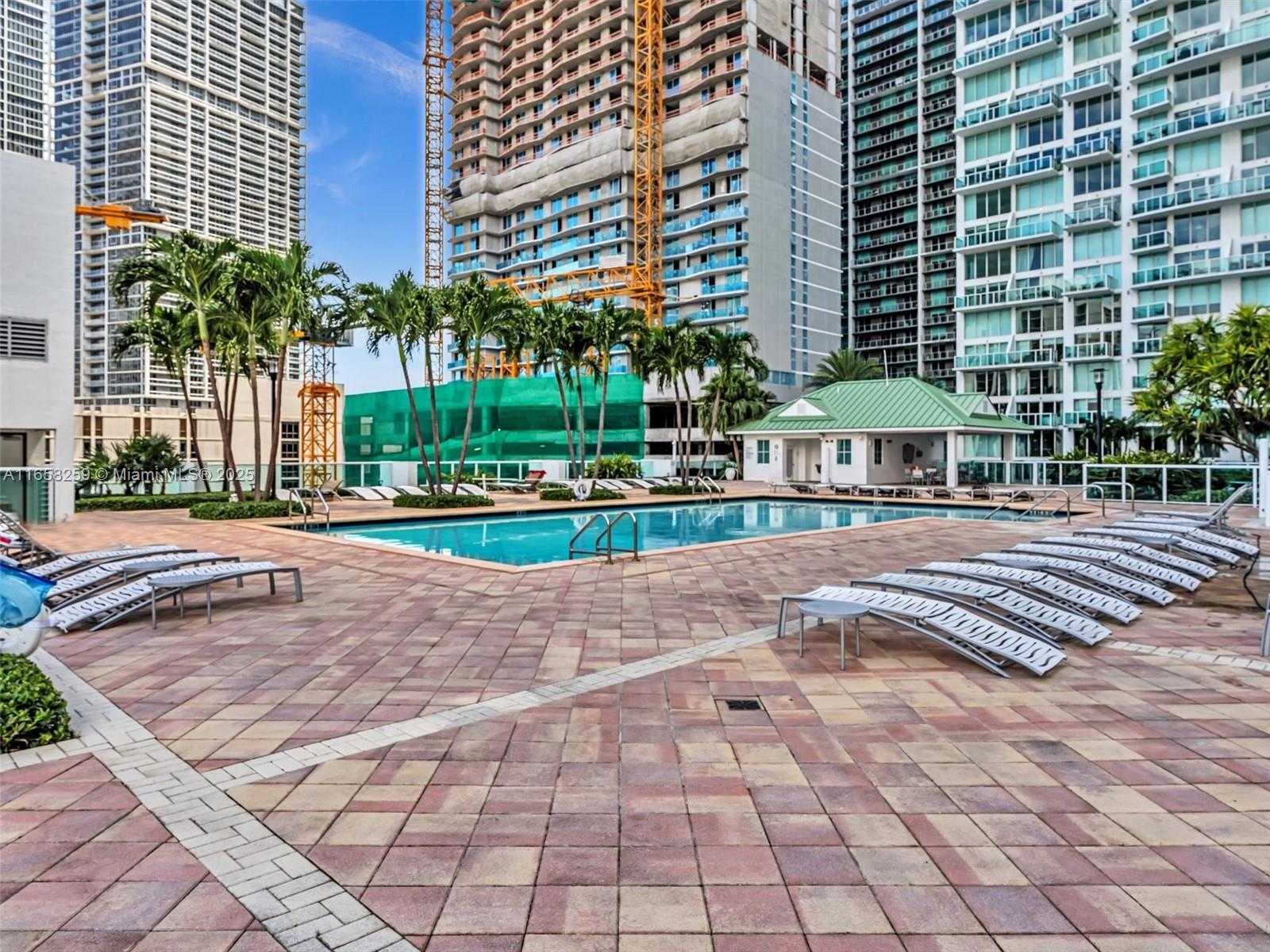 41 SE 5th St #1717, Miami FL 33131