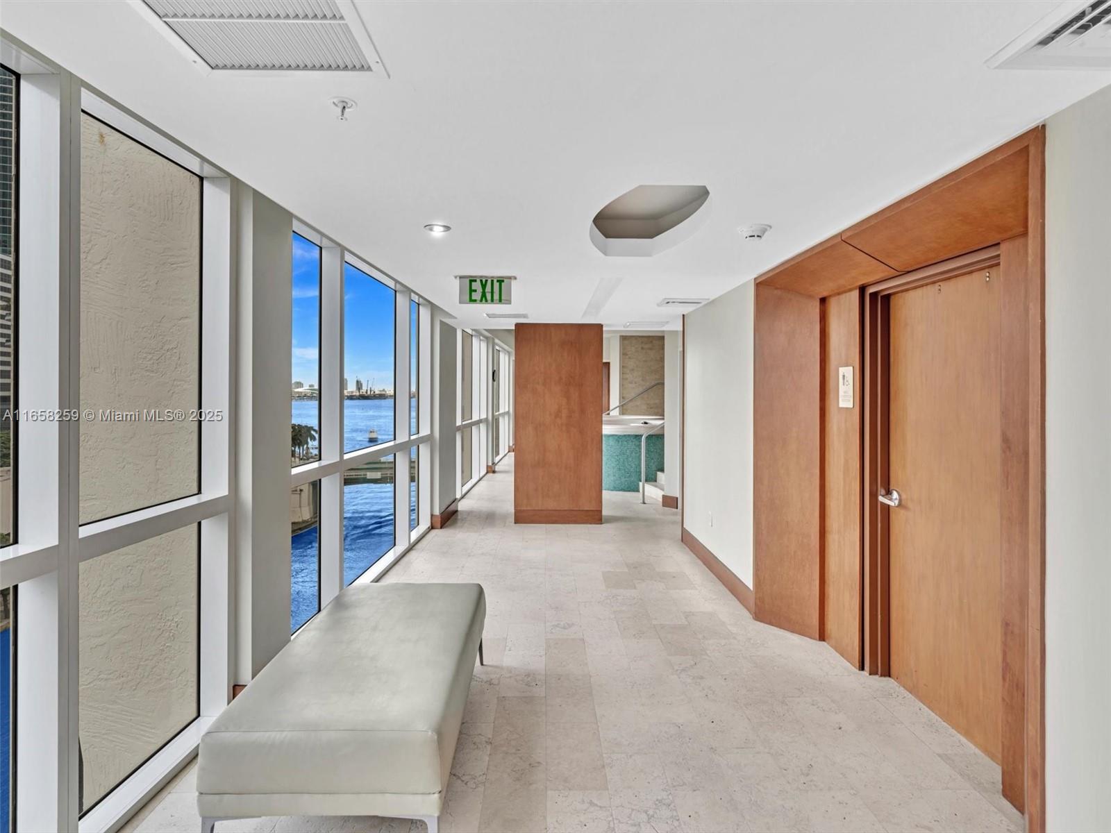 41 SE 5th St #1717, Miami FL 33131