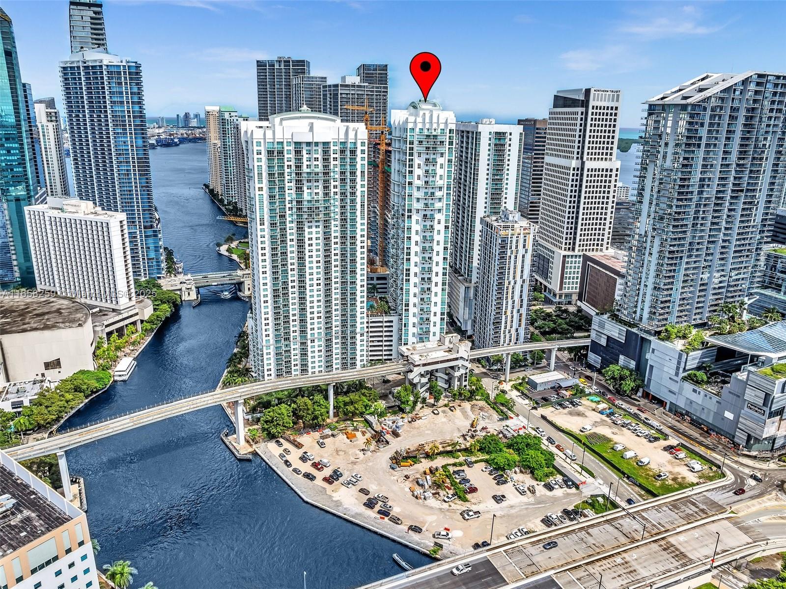 41 SE 5th St #1717, Miami FL 33131