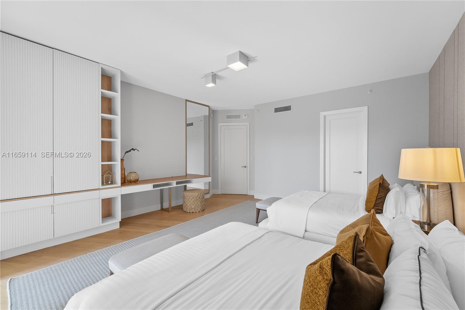 5242 Fisher Island Dr #5242, Miami Beach FL 33109