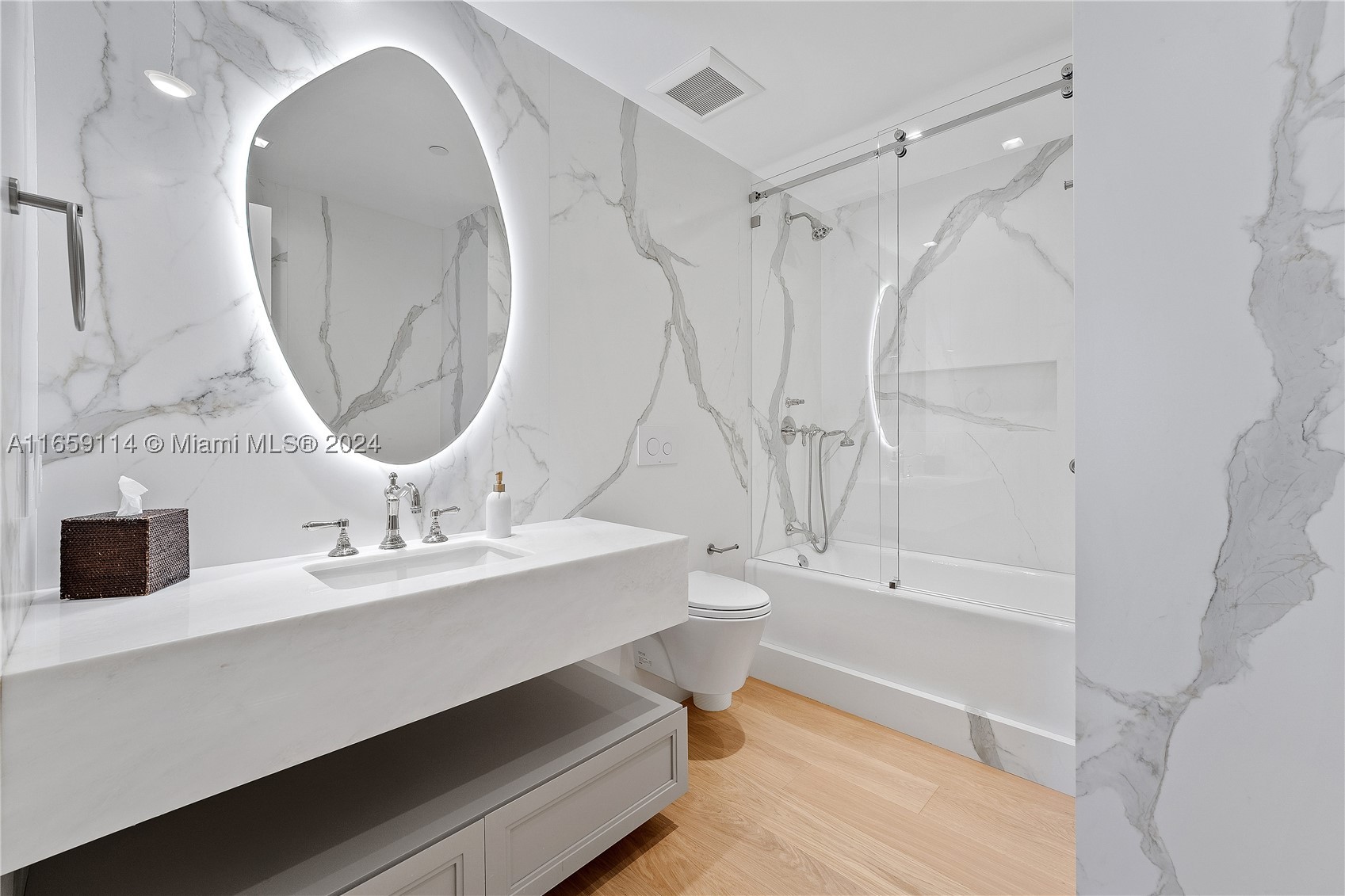 5242 Fisher Island Dr #5242, Miami Beach FL 33109
