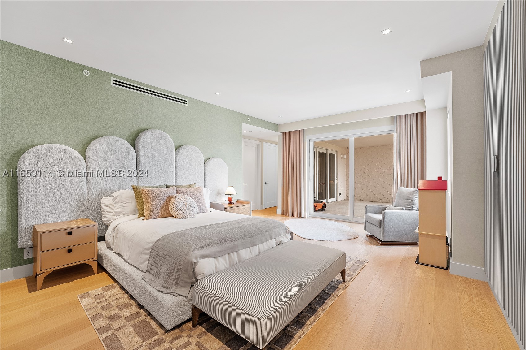5242 Fisher Island Dr #5242, Miami Beach FL 33109