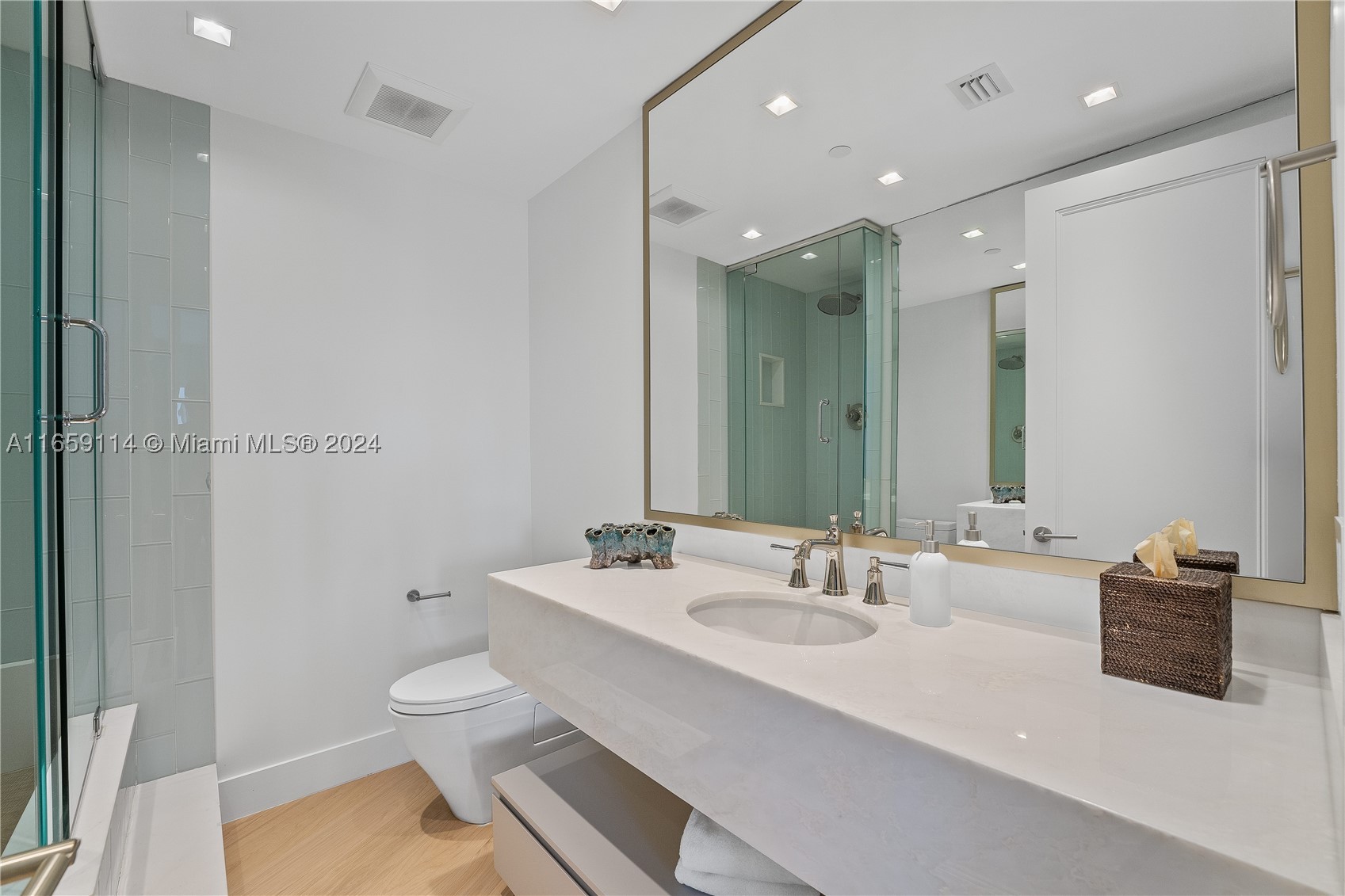 5242 Fisher Island Dr #5242, Miami Beach FL 33109