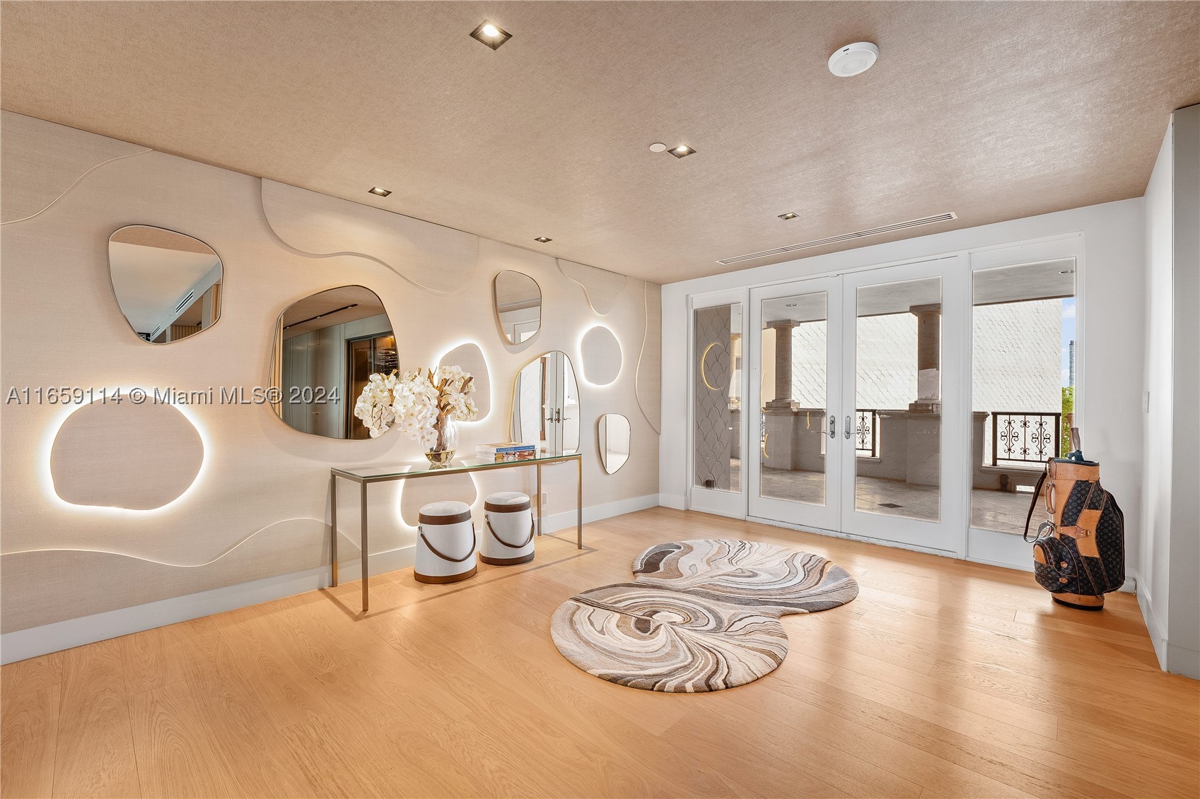 5242 Fisher Island Dr #5242, Miami Beach FL 33109