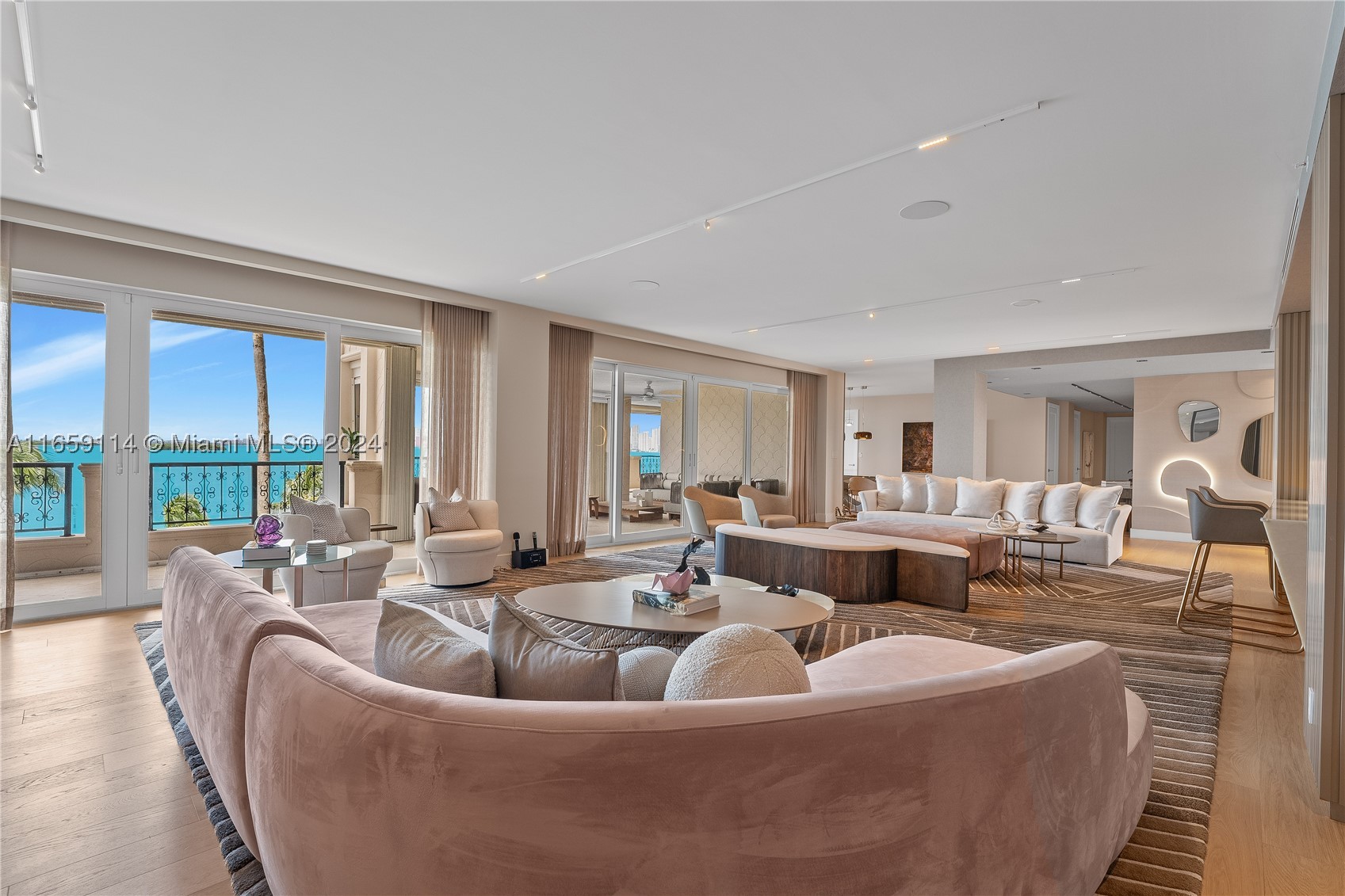 5242 Fisher Island Dr #5242, Miami Beach FL 33109