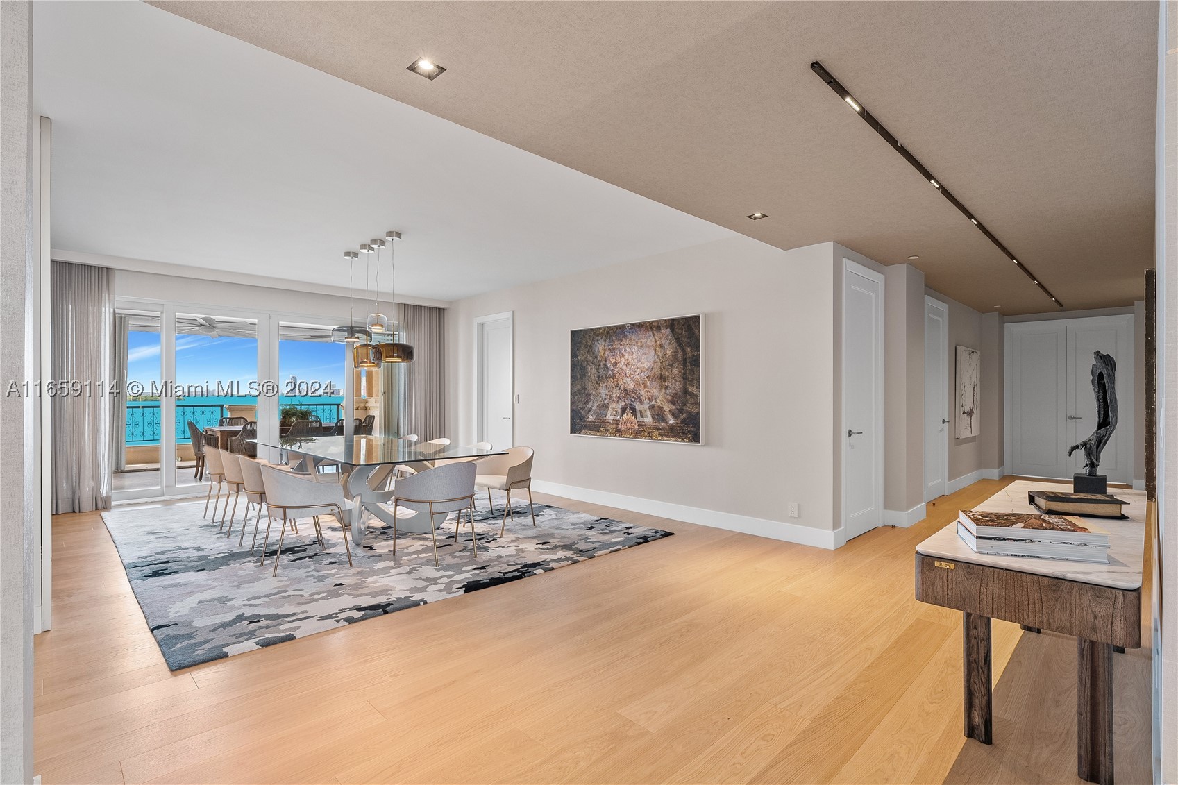 5242 Fisher Island Dr #5242, Miami Beach FL 33109
