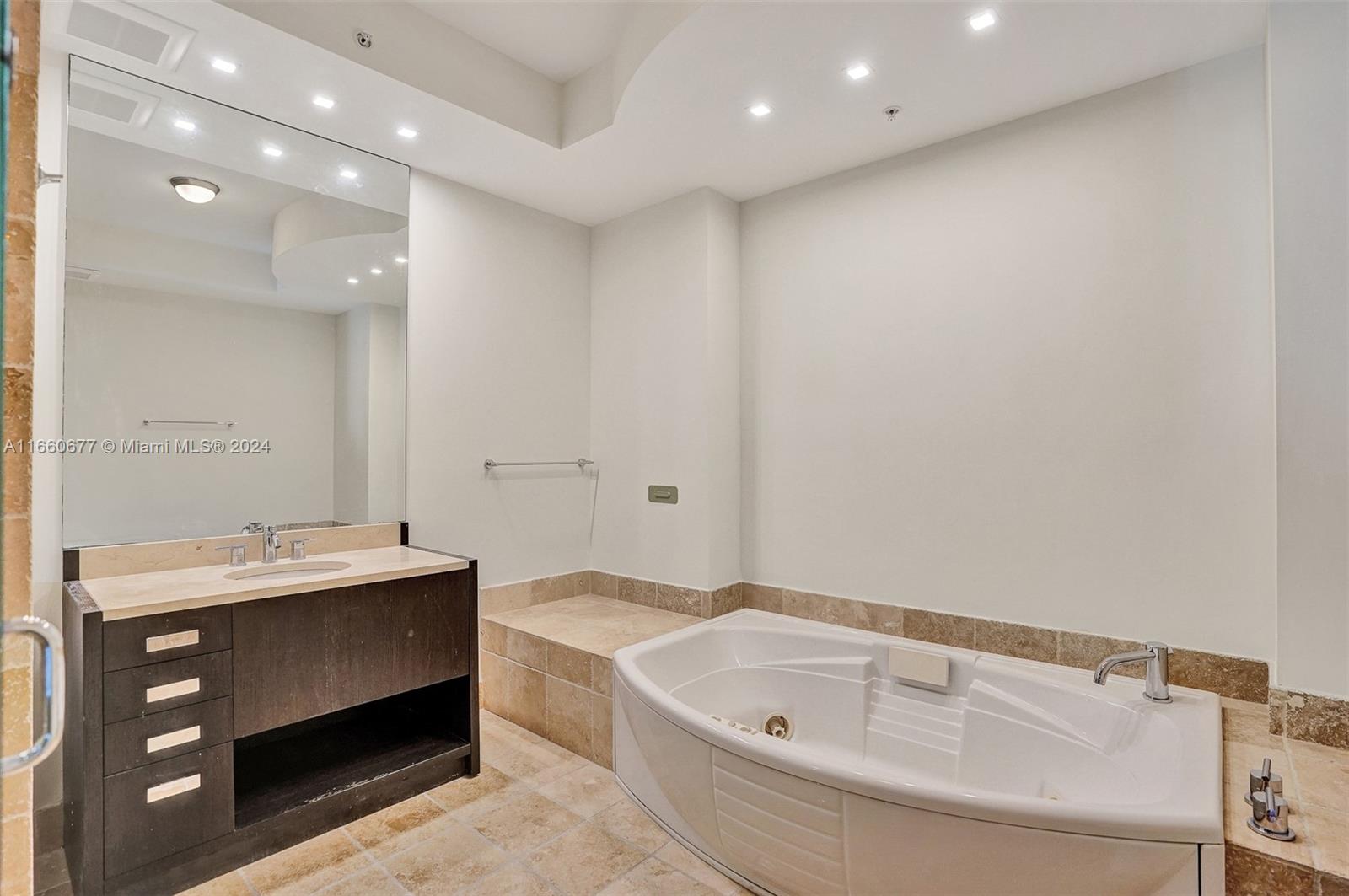 18201 Collins Ave #3404&Cabana, Sunny Isles Beach FL 33160