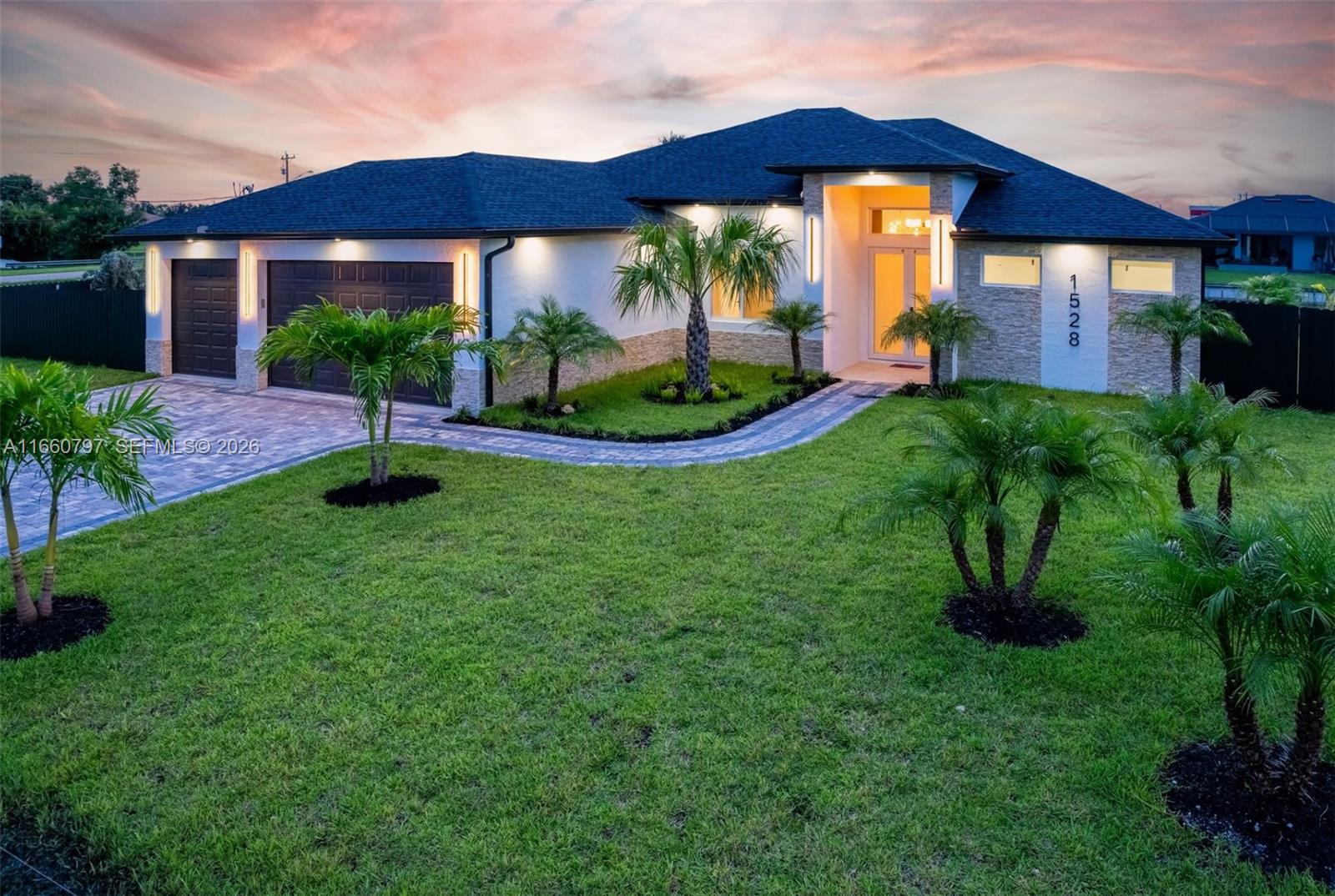 1528 SW 15th Ave, Cape Coral FL 33991