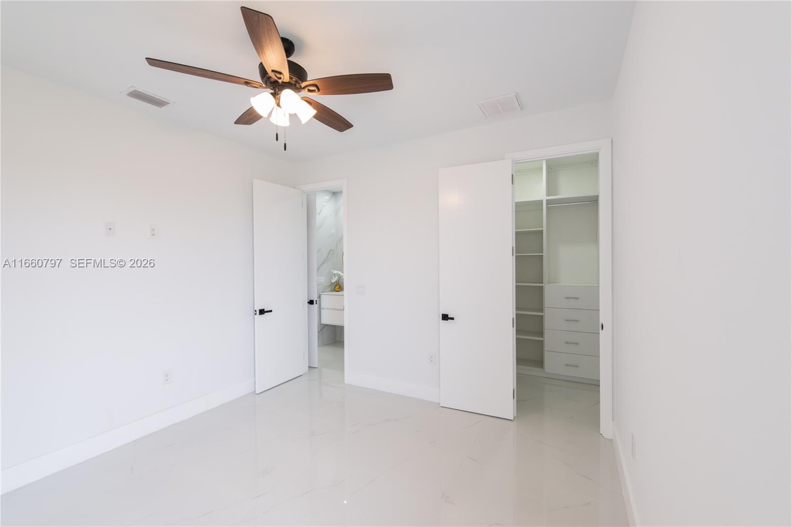 1528 SW 15th Ave, Cape Coral FL 33991