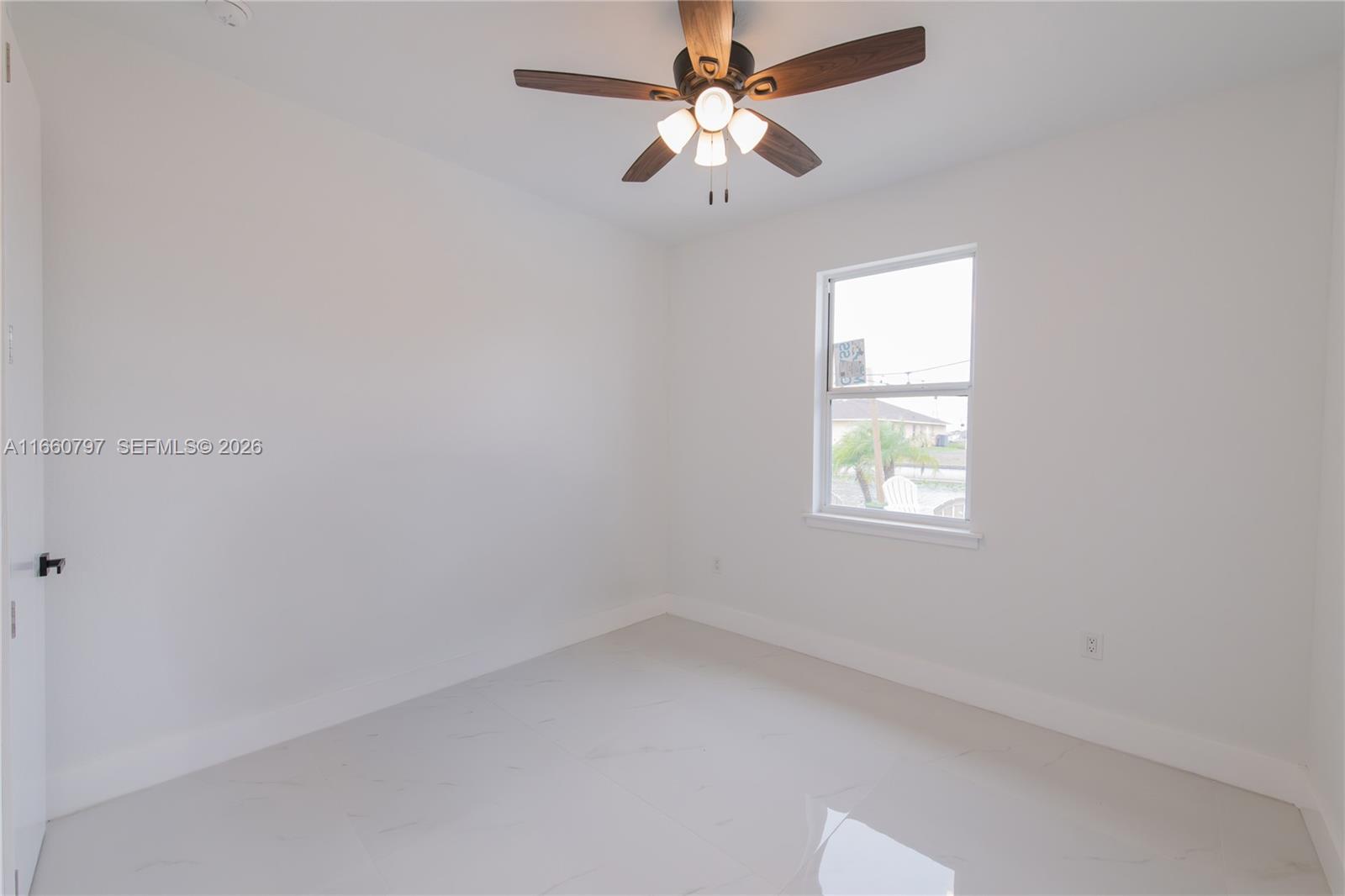 1528 SW 15th Ave, Cape Coral FL 33991