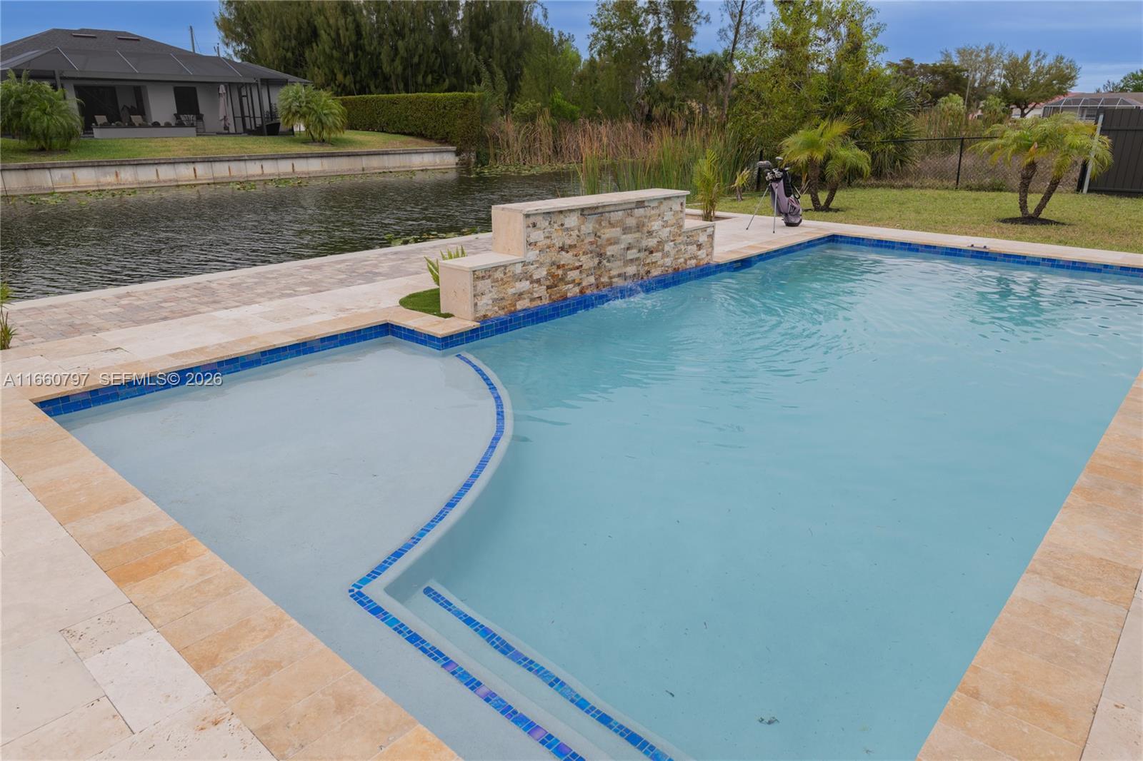 1528 SW 15th Ave, Cape Coral FL 33991