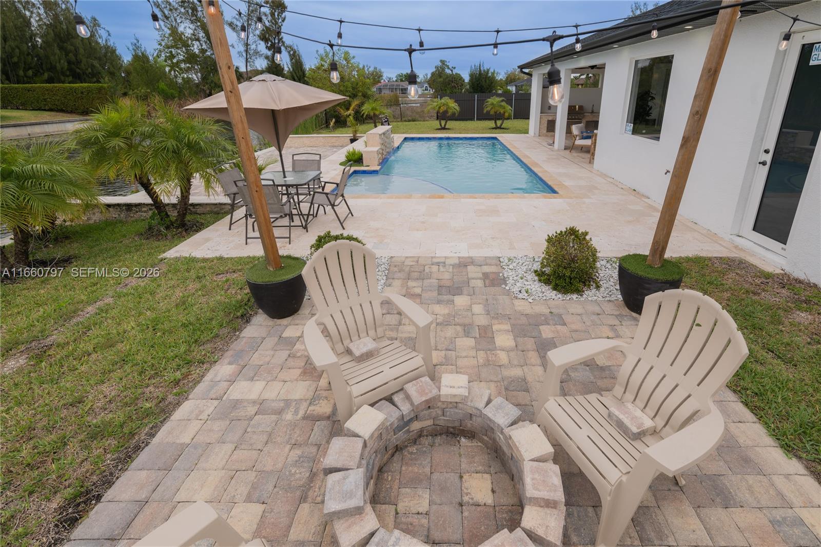 1528 SW 15th Ave, Cape Coral FL 33991