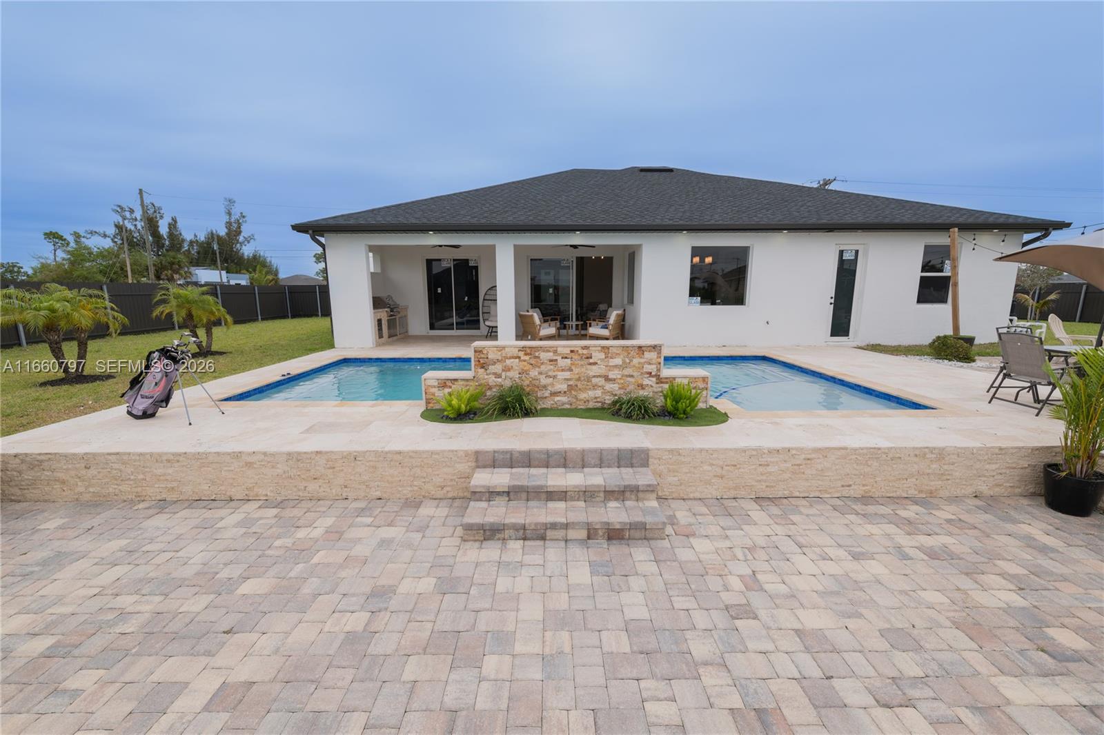 1528 SW 15th Ave, Cape Coral FL 33991