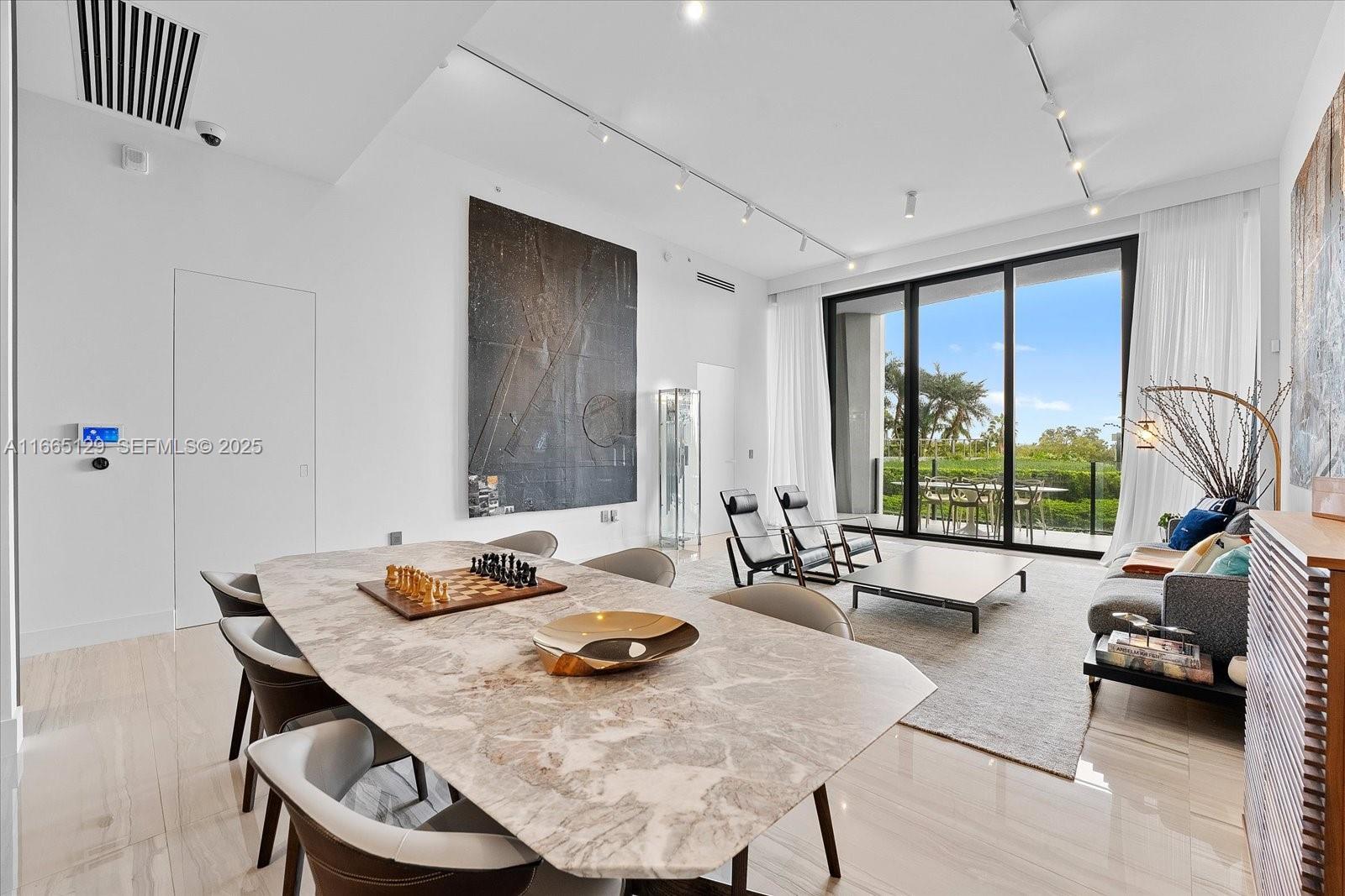 2811 S Bayshore Dr #4C, Miami FL 33133