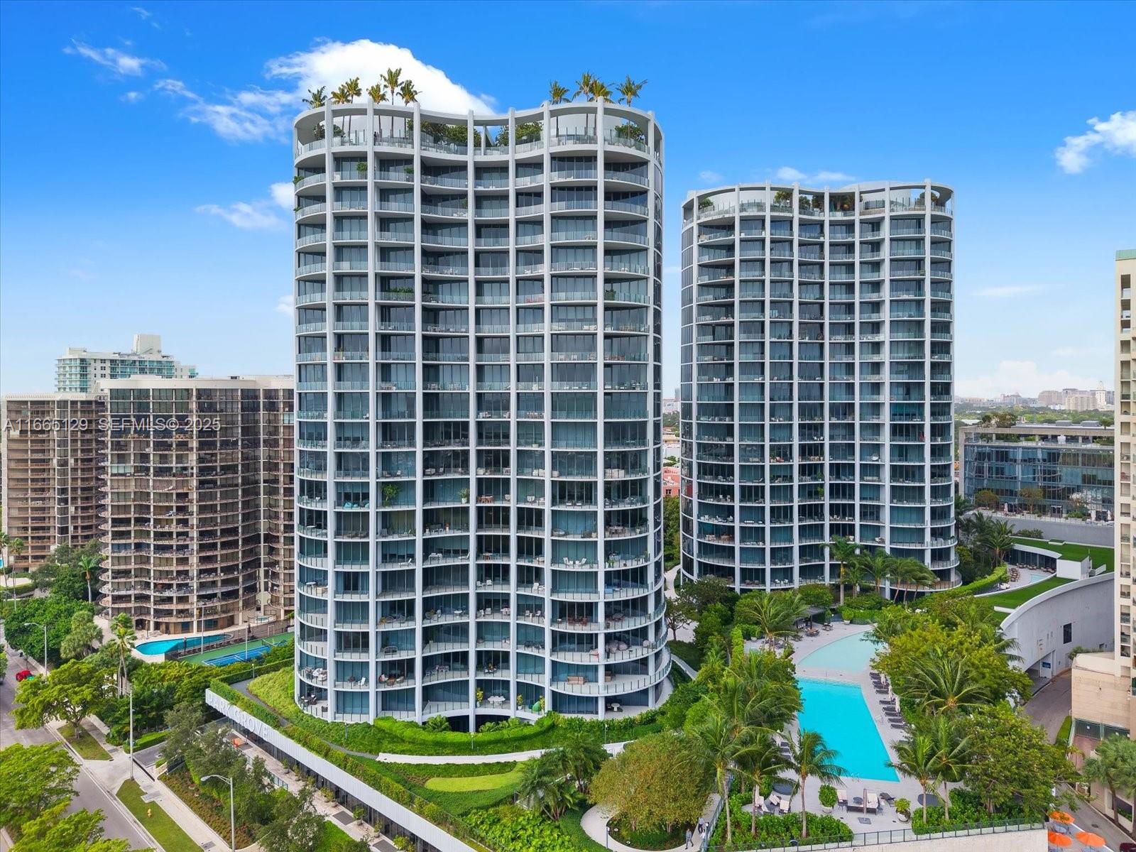 2811 S Bayshore Dr #4C, Miami FL 33133